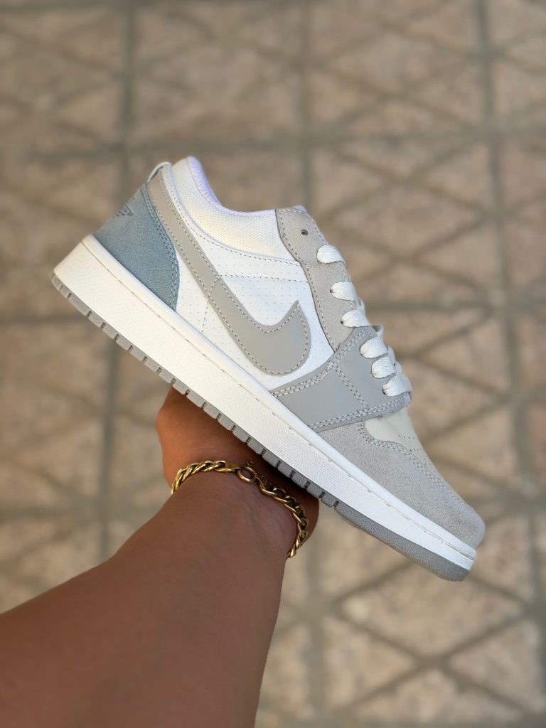 کتونی نایک ایر جردن 1 پاریس ( 2025 )