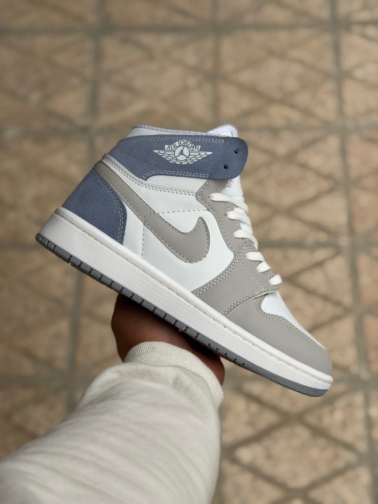 کتونی نایک ایر جردن 1 ساقدار سفید طوسی آبی ( 1970 )