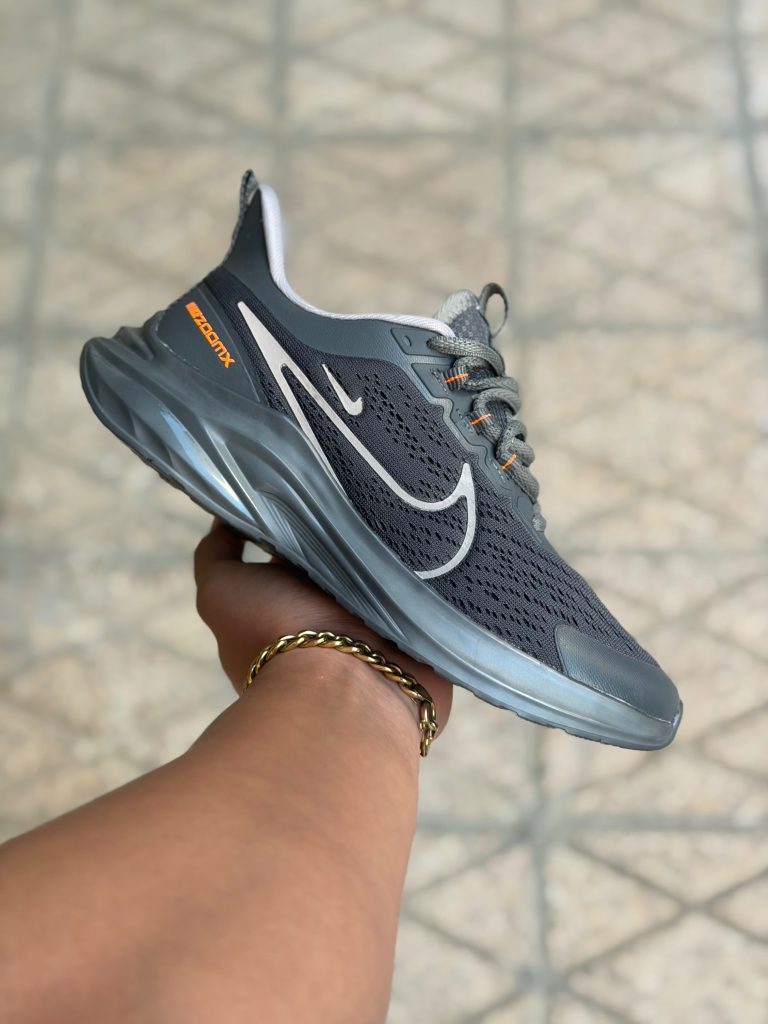 کتونی نایک زوم زیره شیشه ای طوسی دودی ( 2180 )