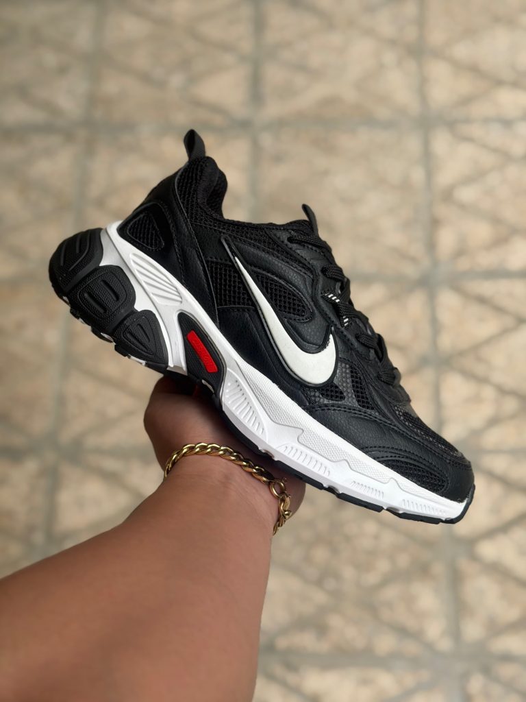 کتونی نایک V5k مشکی ( 2223 )