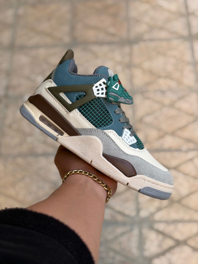 کتونی جردن 4 اسنورلکس